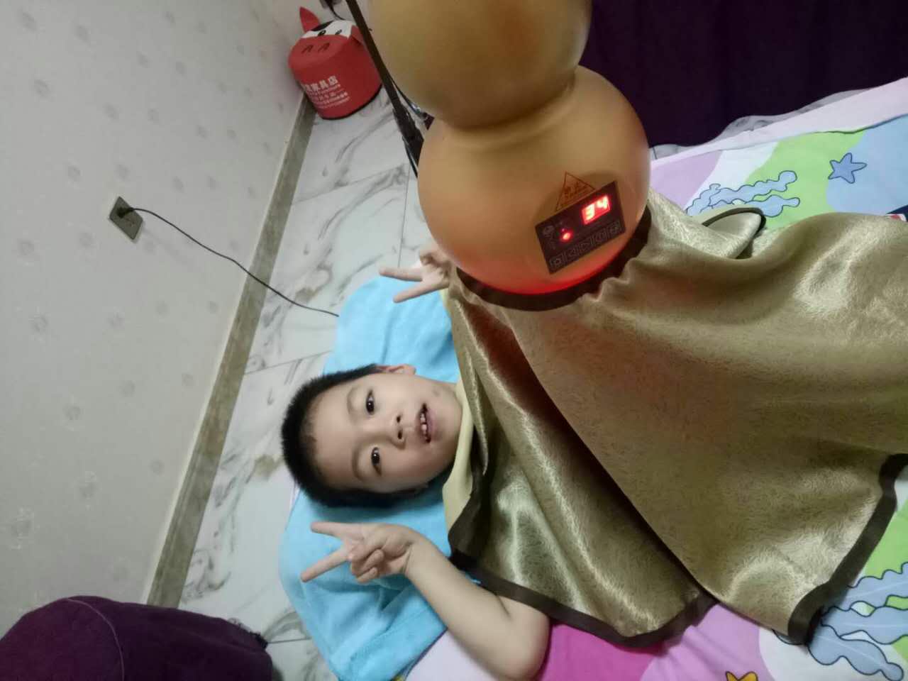 艾童堂，石家庄小儿推拿，葫芦灸