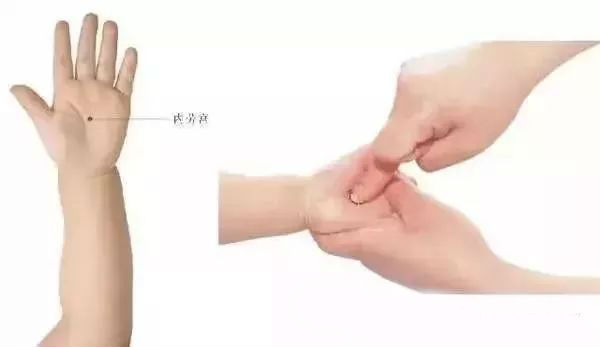 艾童堂，石家庄小儿推拿，葫芦灸